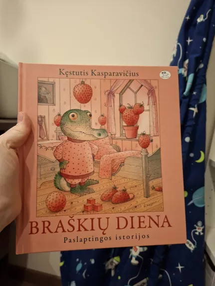 Braškių diena. Paslaptingos istorijos