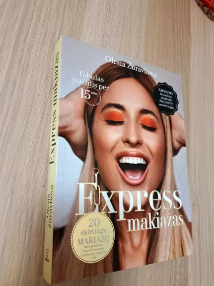 Express makiažas. Tobulas įvaizdis per 15 min.