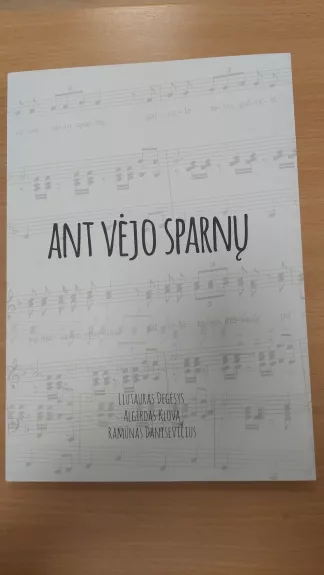 Ant vėjo sparnų