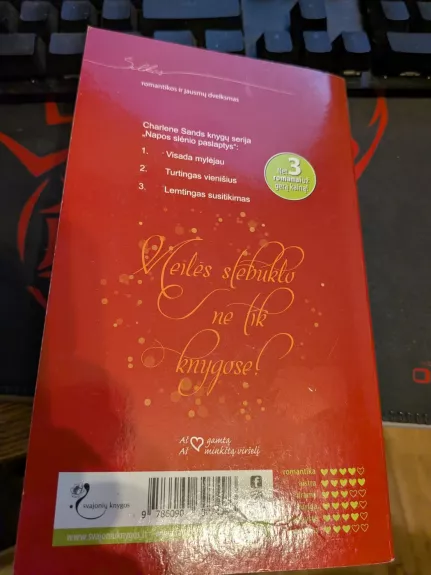 Po eglute laukia meilė