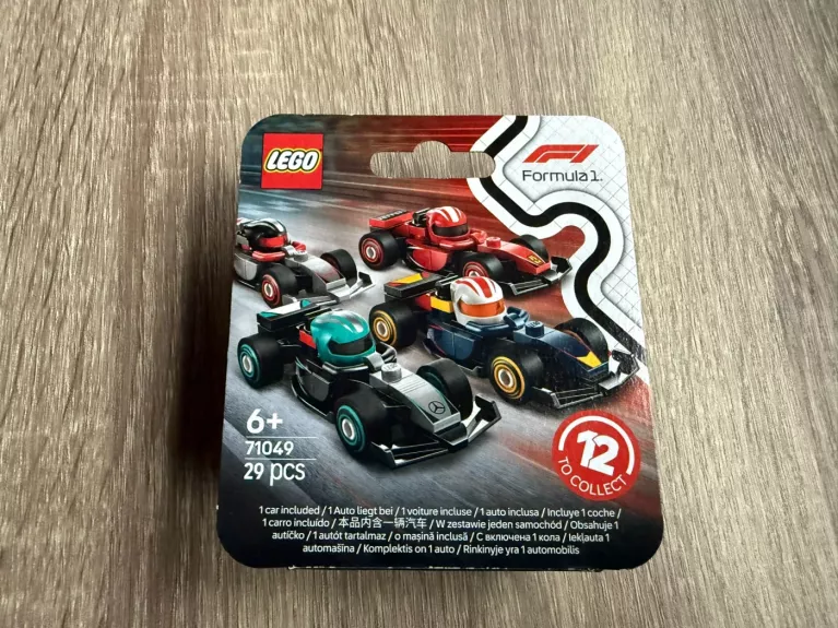 Lego Minifigures F1 Collectible Race Cars Ferrari 71049