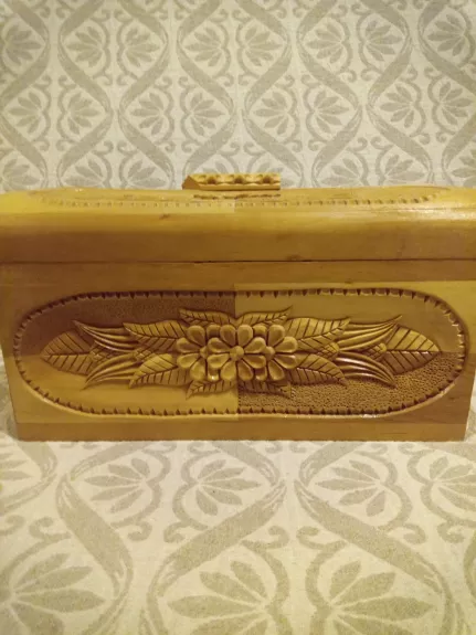 Medinė dėžutė 33x20x18