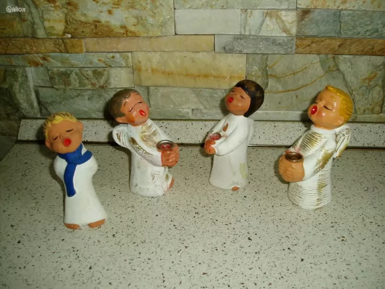 Keturi moliniai angeliukai