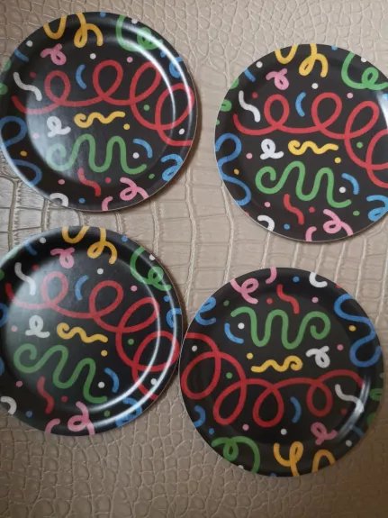 Bernadotte & Kylberg keturių plastikinių padėkliukų rinkinys