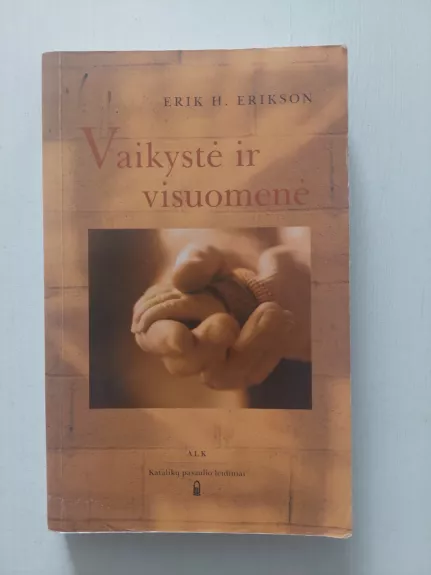 Vaikystė ir visuomenė