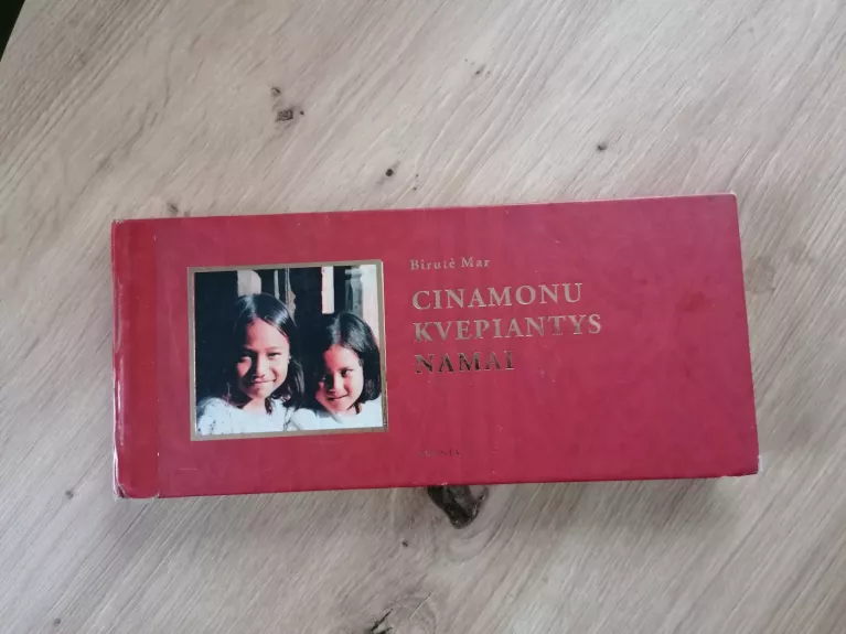 Cinamonu kvepiantys namai: iš rytietiškų dienoraščių