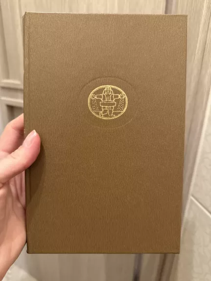 Novelės. Karas su salamandromis