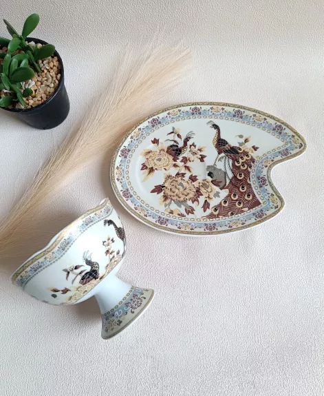 Ledainė su lėkštute