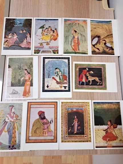 Vienuolika 1957 metų atvirukų