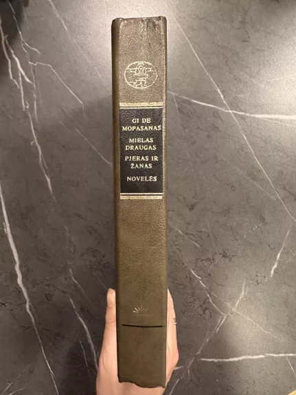 Mielas draugas. Pjeras ir Žanas. Novelės