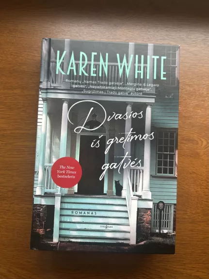 Dvasios iš gretimos gatvės