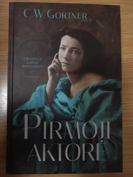 Pirmoji aktorė
