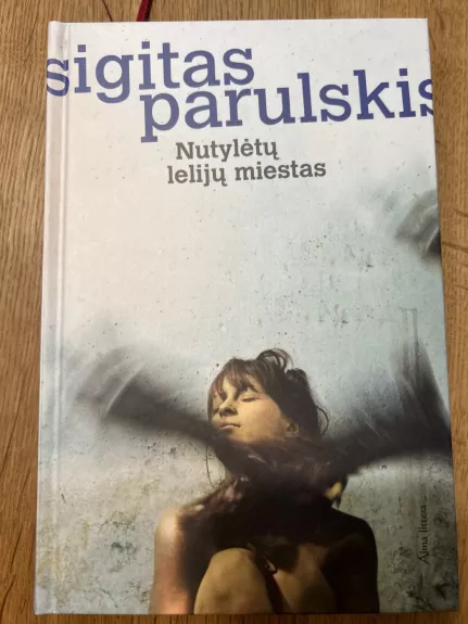 Nutylėtų lelijų miestas