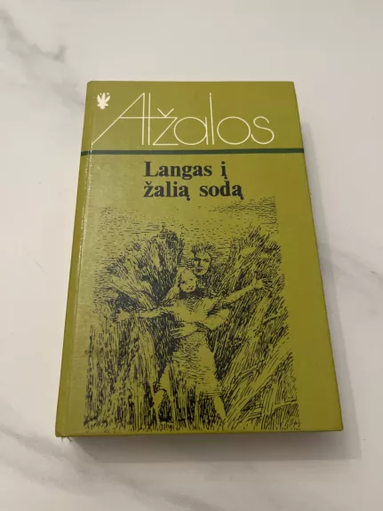 Langas į žalią sodą