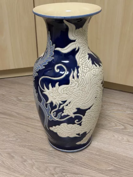 Azijos stiliaus keramikinė vaza