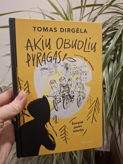 Akių obuolių pyragas