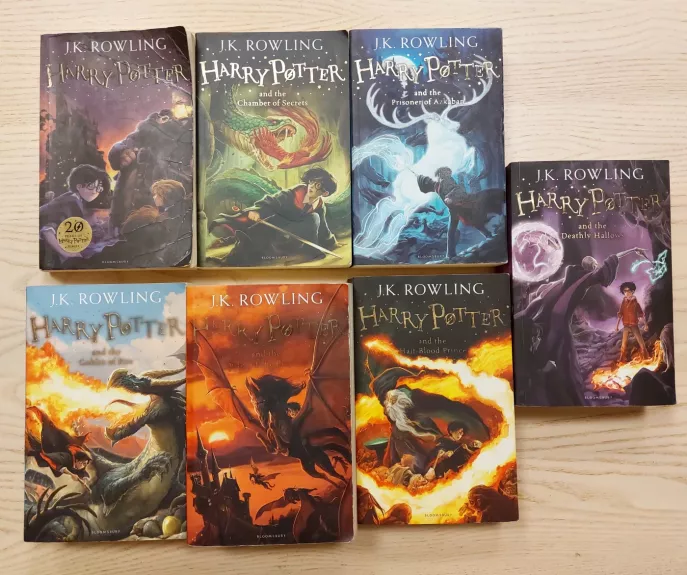 Harry Potter Collection 7 Books Bundle (Philosopher's Stone, Chamber of Secrets, Prisoner of Azkaban, Goblet of Fire, Order of the Phoenix, Half-Blood Prince, Deathly Hallows)