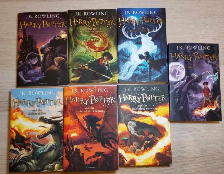 Harry Potter Collection 7 Books Bundle (Philosopher's Stone, Chamber of Secrets, Prisoner of Azkaban, Goblet of Fire, Order of the Phoenix, Half-Blood Prince, Deathly Hallows)