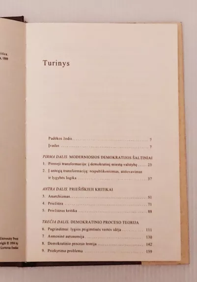 Demokratija ir jos kritikai