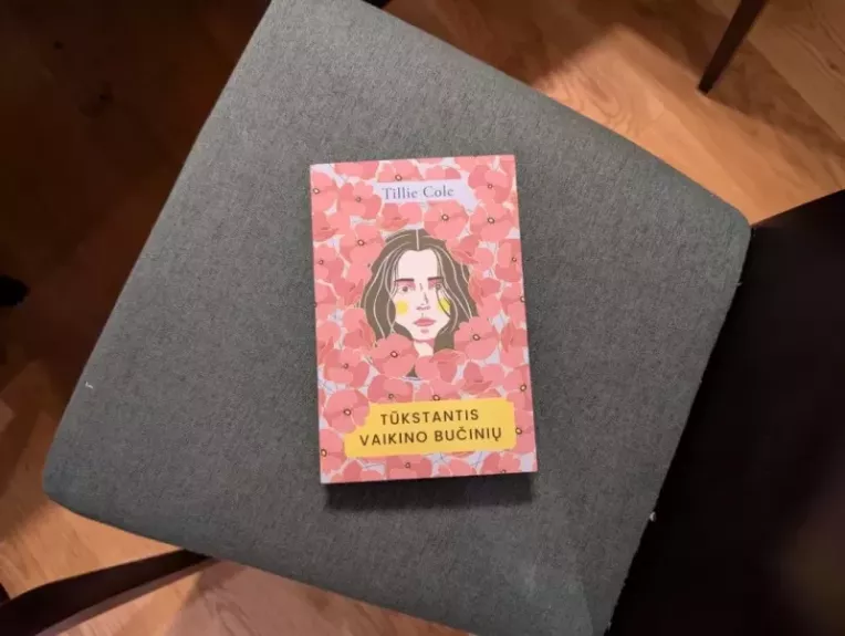 Tūkstantis vaikino bučinių