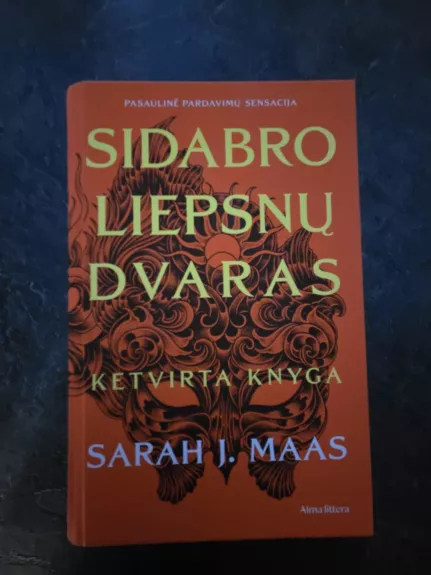 Sidabro liepsnų dvaras. Ketvirta knyga