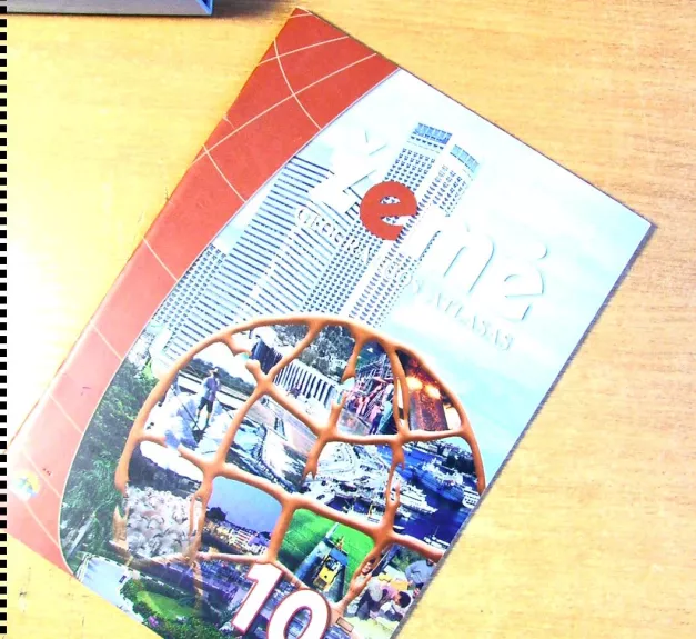 Žemė geografijos atlasas 10 klasei