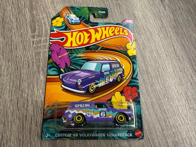 Custom 69 Volkswagen Squareback Hot Wheels