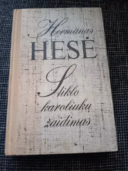 Stiklo karoliukų žaidimas