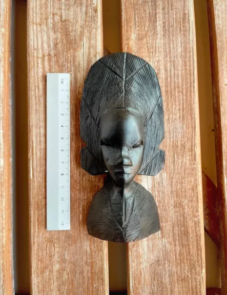 Afrikietiška skulptūrėlė