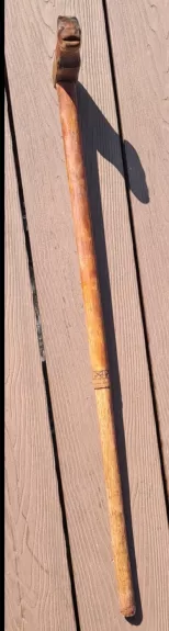 Medinė lazdelė drožinėta