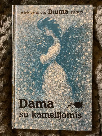 Dama su kamelijomis