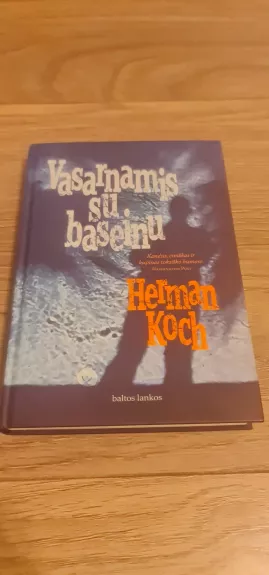 Vasarnamis su baseinu