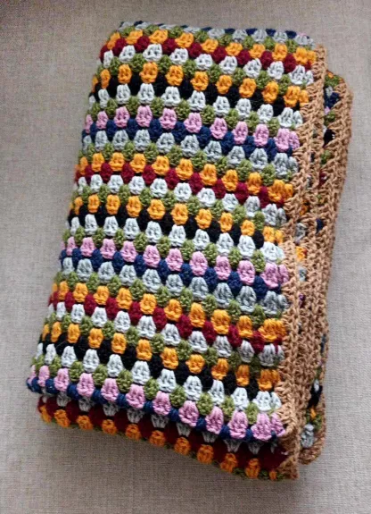 Rankų darbo nertas pledas, 110x165cm