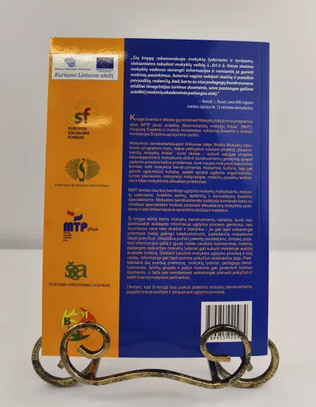 Mokyklų lyderystė duomenų kupiname pasaulyje