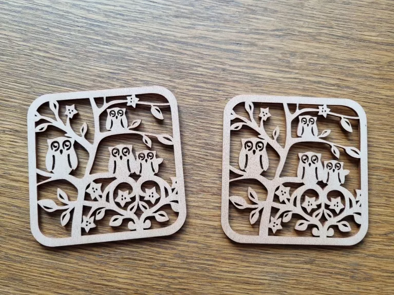 2 pakabinamos dekoracijos/padėkliukai su pelėdomis