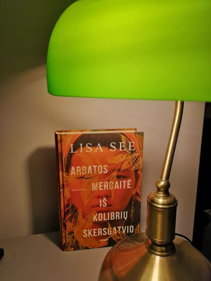 Arbatos mergaite is Kolibriu skersgatvio