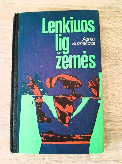 Lenkiuos lig žemės