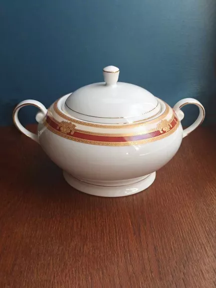 Sriubinė, indas su dangčiu 2,5L, Elegancy.