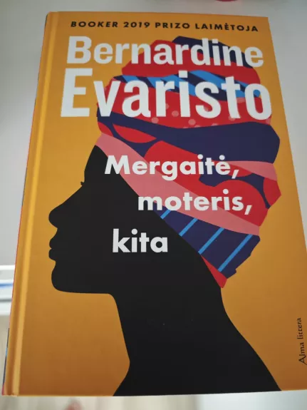 Mergaitė, moteris, kita