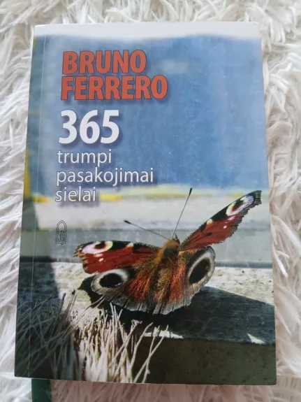 365 trumpi pasakojimai sielai