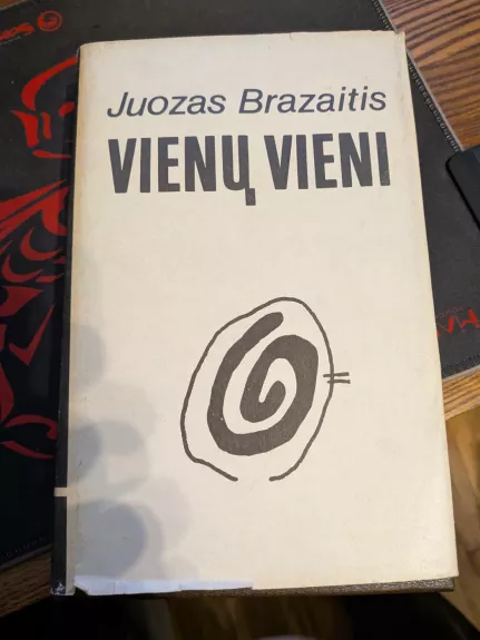 Vienų vieni