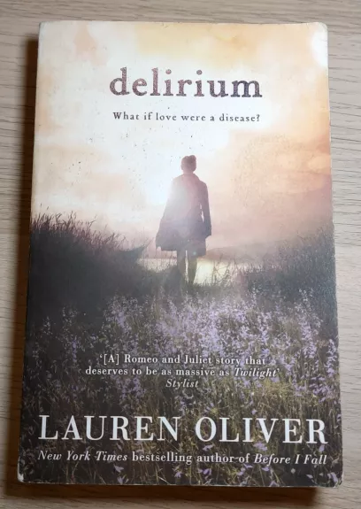 Delirium (Delirium Trilogy, 1