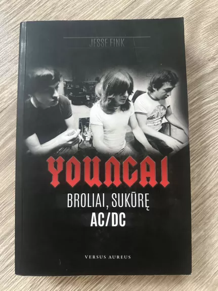 Youngai: broliai sukūrę AC/DC