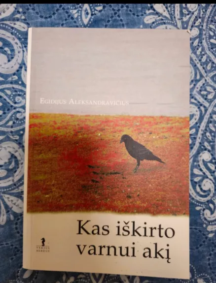 Kas iškirto varnui akį