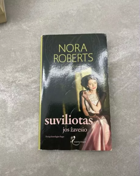 Suviliotas jos žavesio