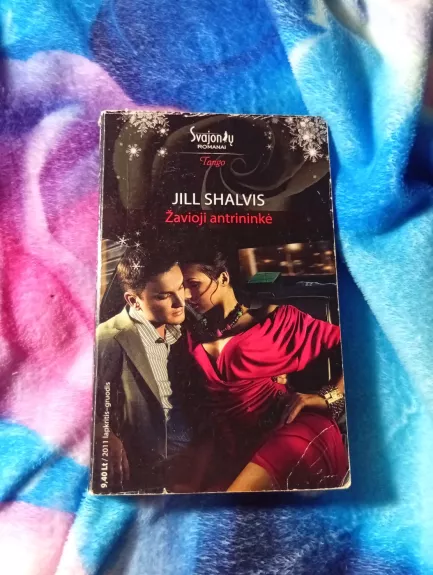 Žavioji antrininkė