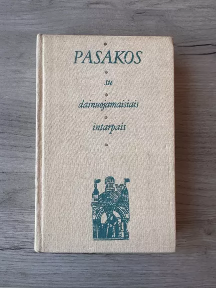 Pasakos su dainuojamaisiais intarpais