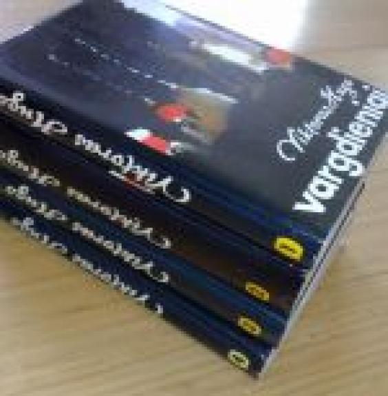 Vargdieniai (4 knygos) - Viktoras Hugo, knyga