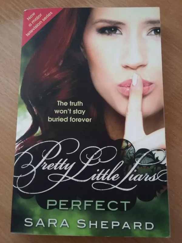 Perfect ( Pretty Little Liars ) - Sara Shepard, knyga