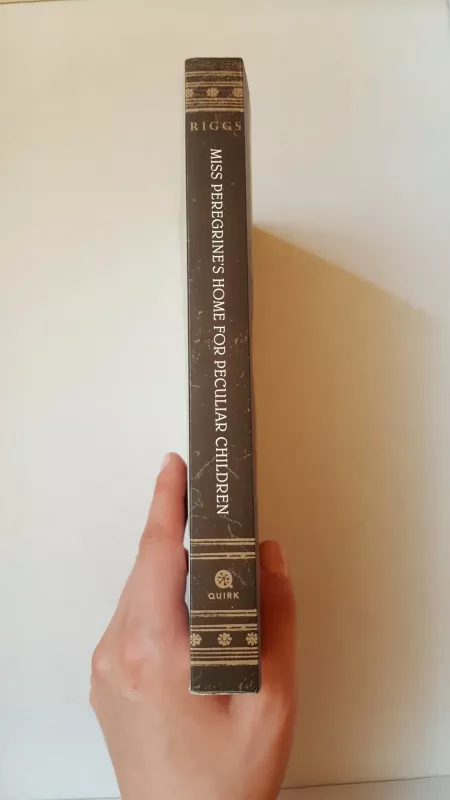 Miss Peregrine's Home for Peculiar Children - Ransom Riggs, knyga